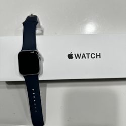 Apple Watch SE