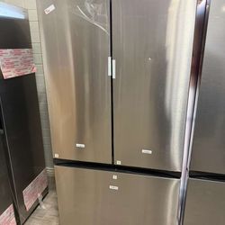 Samsung bespoke new stainless steel French door refrigerator new with warranty