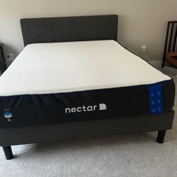 Nectar queen mattress Like new!