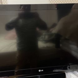 42 Not Smart  Tv