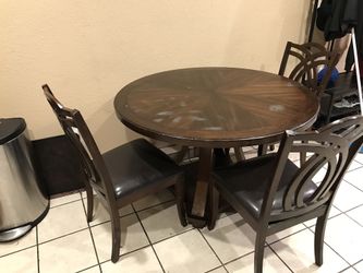 Dining room table with 3 chairs