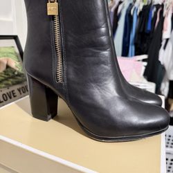 ✨ Michael Kors Black Leather Booties