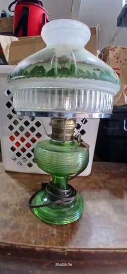 Hand painted farm scene aladdin Green lamp