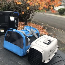 Small Dog Cat Rabbit Bunny Kennel Crate Carrier Like New 20” L by 10” W by 10” H $20 Each 