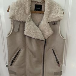 Bershka Sherpa Vest 