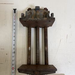 Colombian Wood Vise