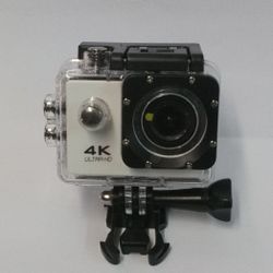White 4k Sports Action Camera With Attatchments