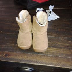 Girls UGGs Size 8