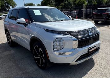 2024 MITSUBISHI-OUTLANDER