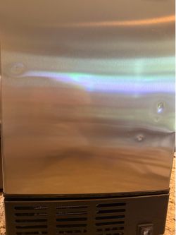 Built-In Icemaker