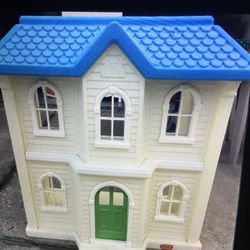 Vintage Little Tikes My Size Doll House
