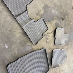 17-20 CRV Floor Mats
