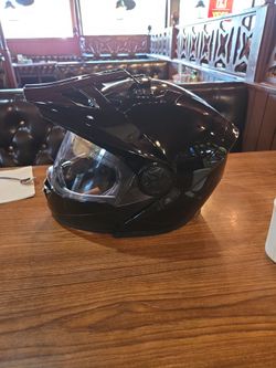 Modular helmet very shiney
