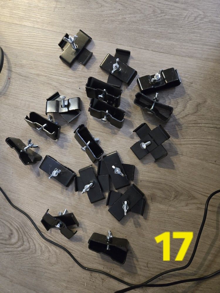 Kennel Clamps 17 Sets