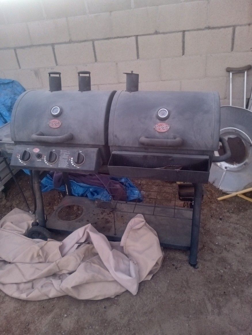 Se Vende Asador De Carbón I Gas