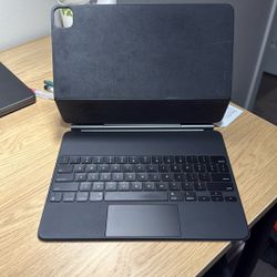 iPad Pro 12.9” Magic Keyboard 