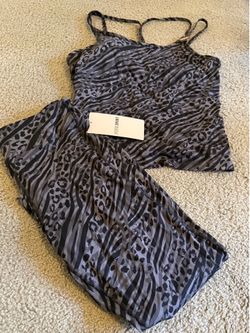 BRAND NEW VICTORIAS SECRET PINK BUTTERY SOFT WORKOUT SET BRAMI TANK/LEGGINGS WITH ANIMAL PRINT