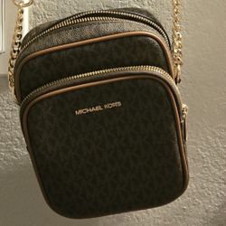 Small Authentic Michael Kors Purse 