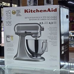 KitchenAid Deluxe 4.5 Quart Tilt Head Stand Mixer Silver
