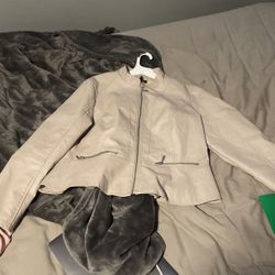 Baccini Cream XL jacket ( it’s pretty small )