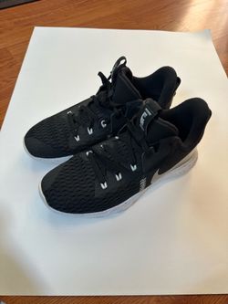 LeBron Witness V - Black Metallic Silver