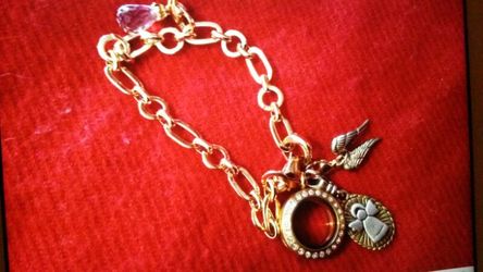 GOLD ORIGAMI CHARM BRACELET WITH CHARMS