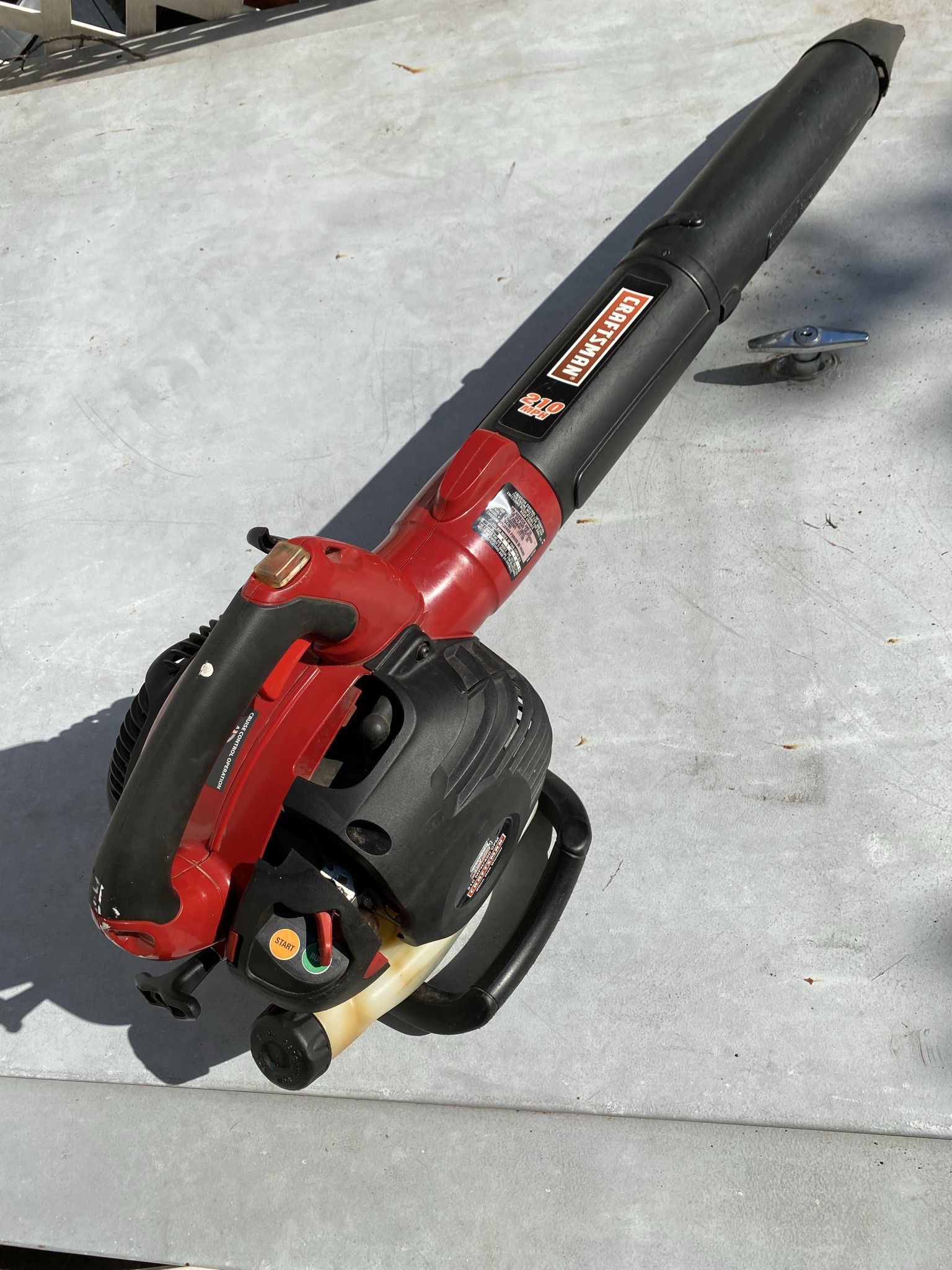 Craftsman 25 mL 450CFM 210 miles an hour two cycle gas blower