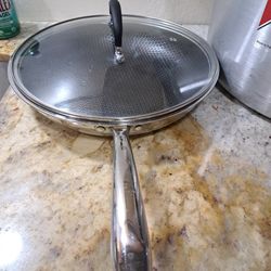 Fry pan good Condition %10.00