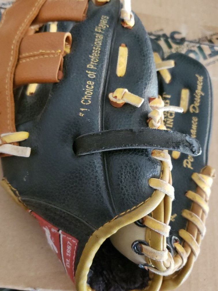 baseball glove