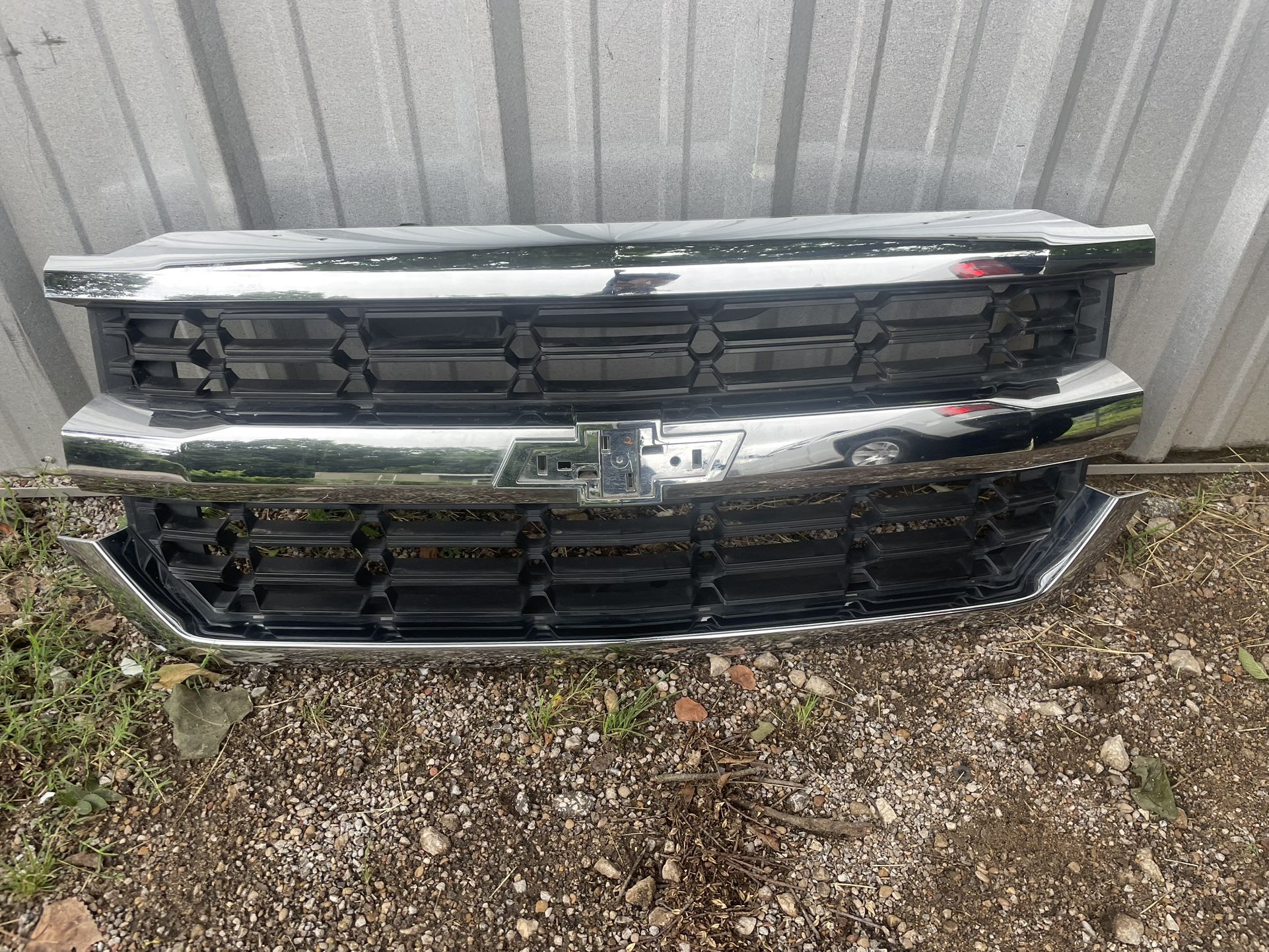 GRILL 2016-2018 CHEVROLET SILVERADO