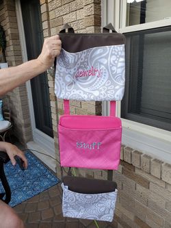 Thirty one 3 pc snap on hanging pockets