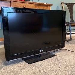 31” LG TV