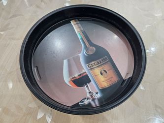 Vintage metal tray, good condition, barely used.