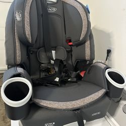 Graco 4Ever DLX 4-in-1 Convertible