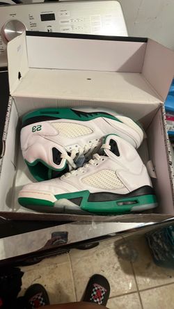 Air Jordan 5 Retro Lucky Green Sneakers