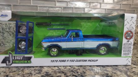 Toy truck 1/24