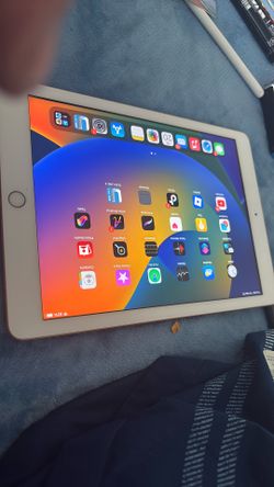 iPad 6th Gen