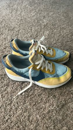 Nike waffle debut sneakers
