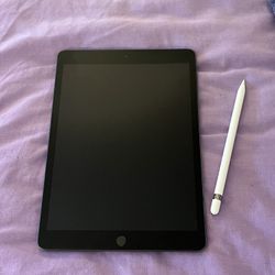iPad (8th Gen) + Apple Pencil (1st Gen) - Great Condition