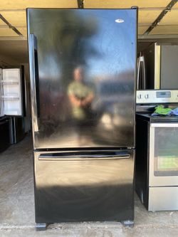 Refrigerator 33”