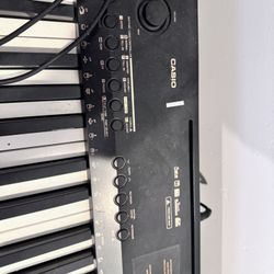 Casio CD P – 230 R keyboard