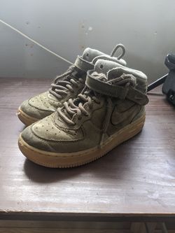Kids shoes size 12