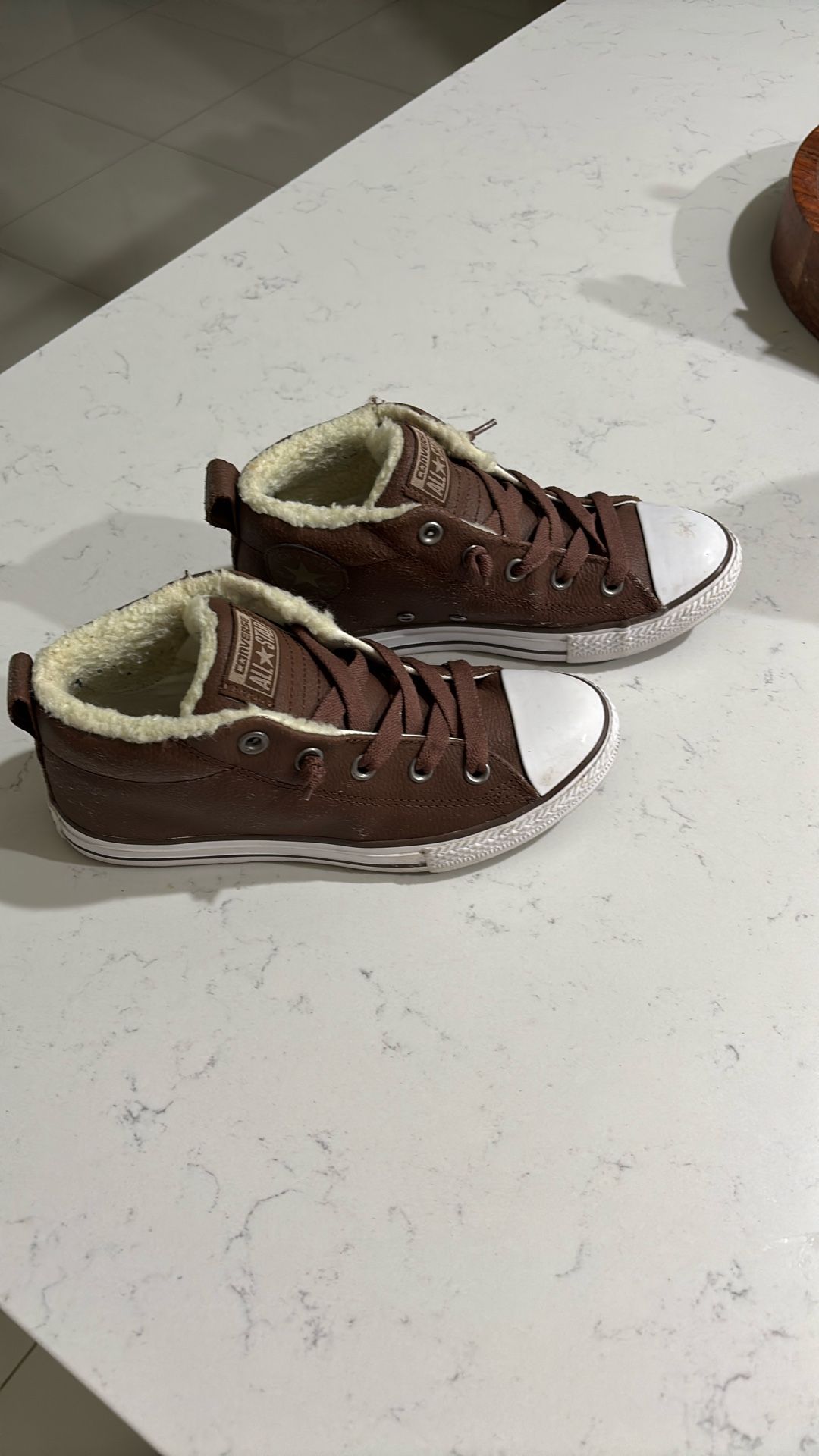 Converse All Star (size 4)