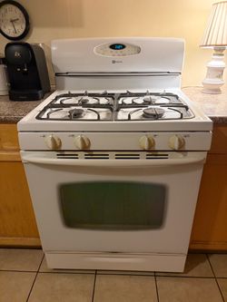 Maytag Gas Range Oven Fully Functioning