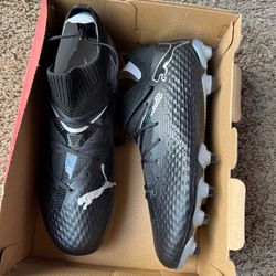 Puma Kids Future 7 Pro jr FG/AG soccer cleats size 5