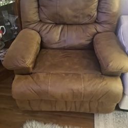 Recliner Chair For Sale! 