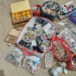 Assorted Jewelry