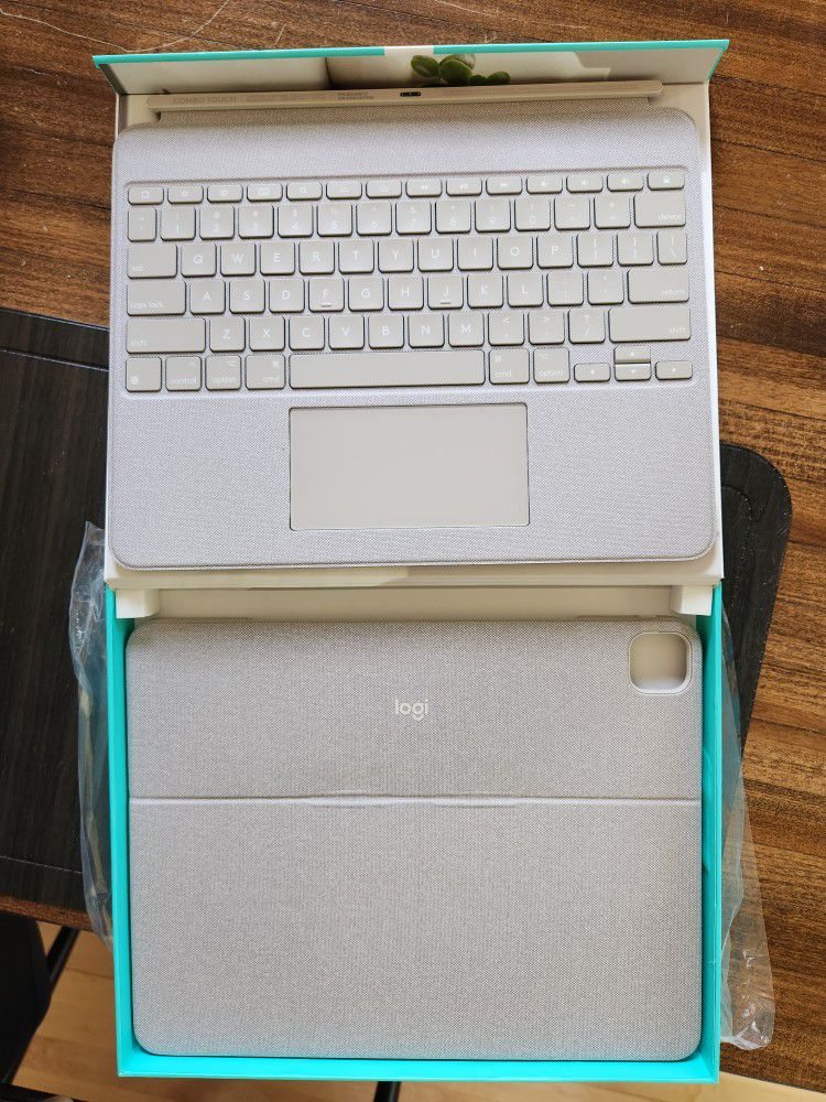 Logitech Combo Touch Keyboard Folio for Apple iPad Pro 12.9