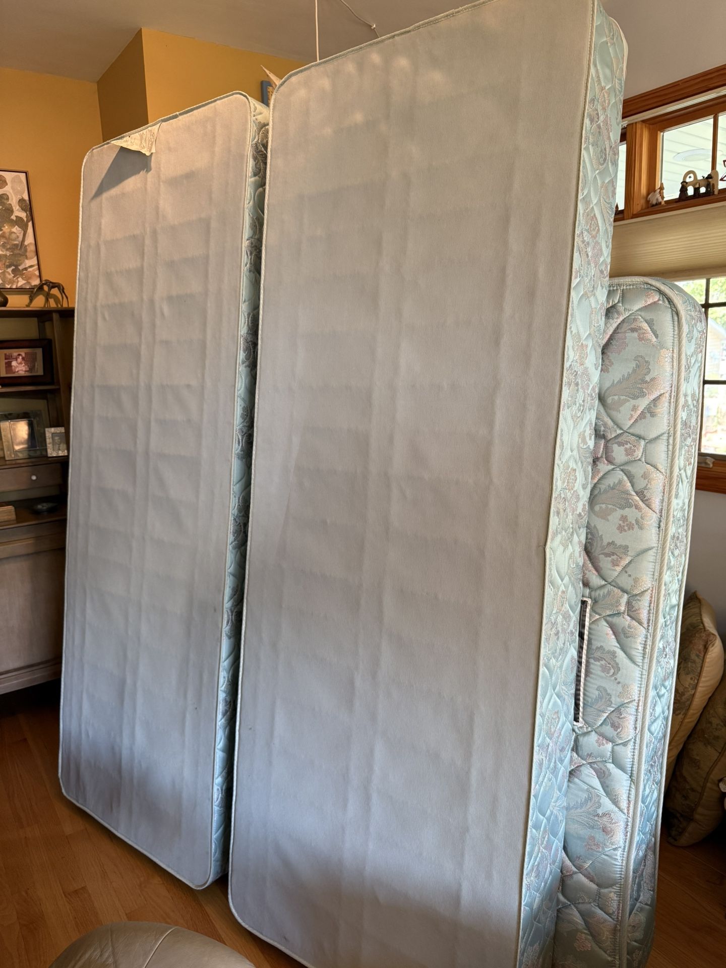 FREE - Split Queen Box Spring - 2 Pieces