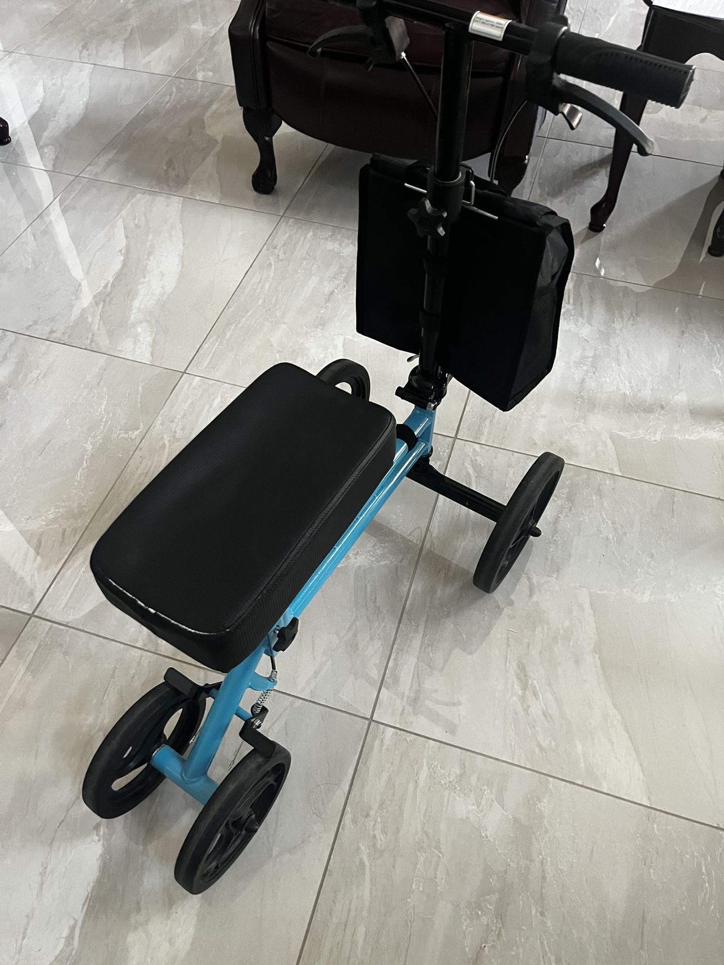 Knee Scooter 